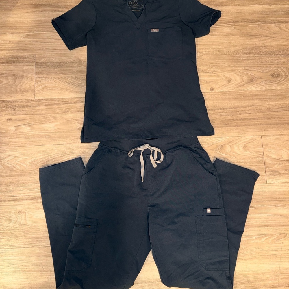 Figs Scrub Set